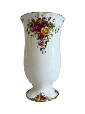 Like New Vintage Royal Albert White Porcelain Vase